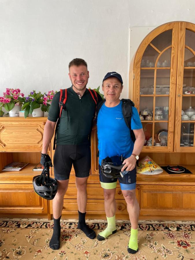 Gulnara Guest House Balyktschy Exterior foto